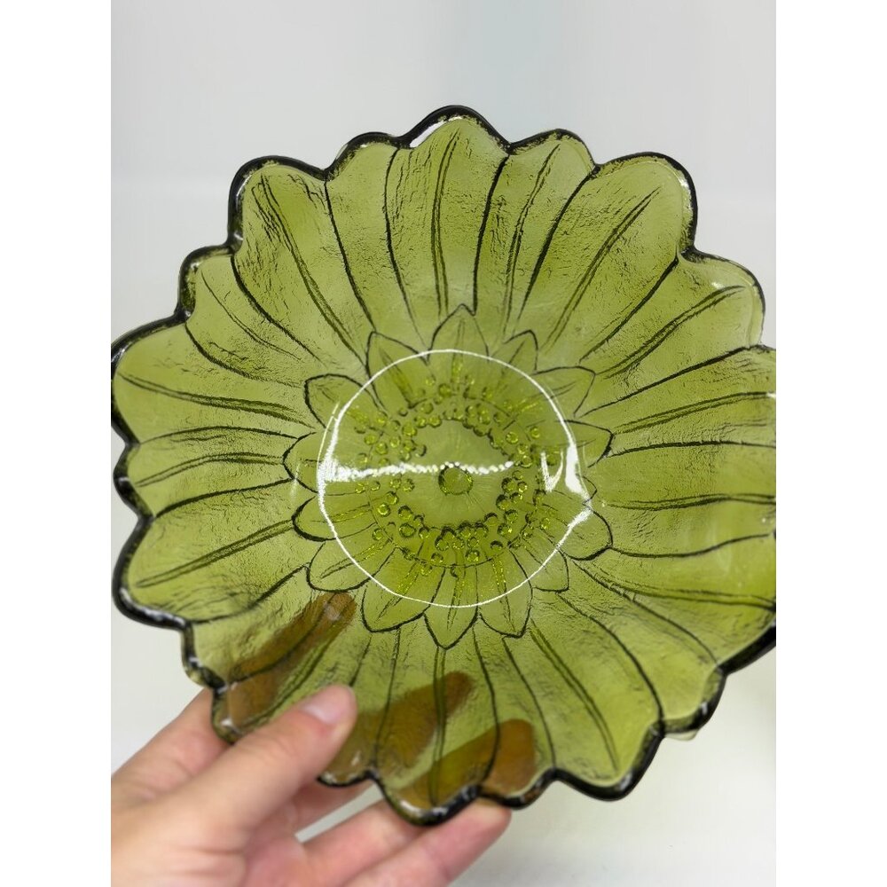 VTG Indiana Glass Lily Pons Avocado Green 7"x3" Pressed Flower Salad Bowl Retro - Picture 5 of 7